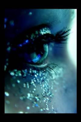 un oeil en or